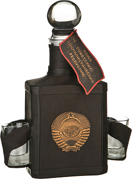 НАБОР ДЛЯ СПИРТНОГО "СССР": ГРАФИН 700 МЛ. + 2 РЮМКИ 35 МЛ. (352-279)