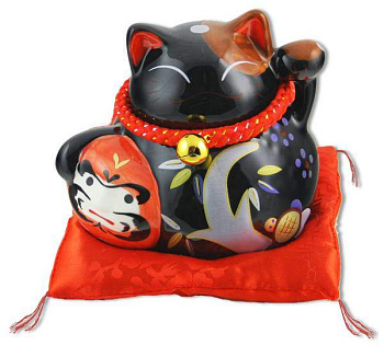 Манеки Неко Долголетие, много посетителей YC-10582-A